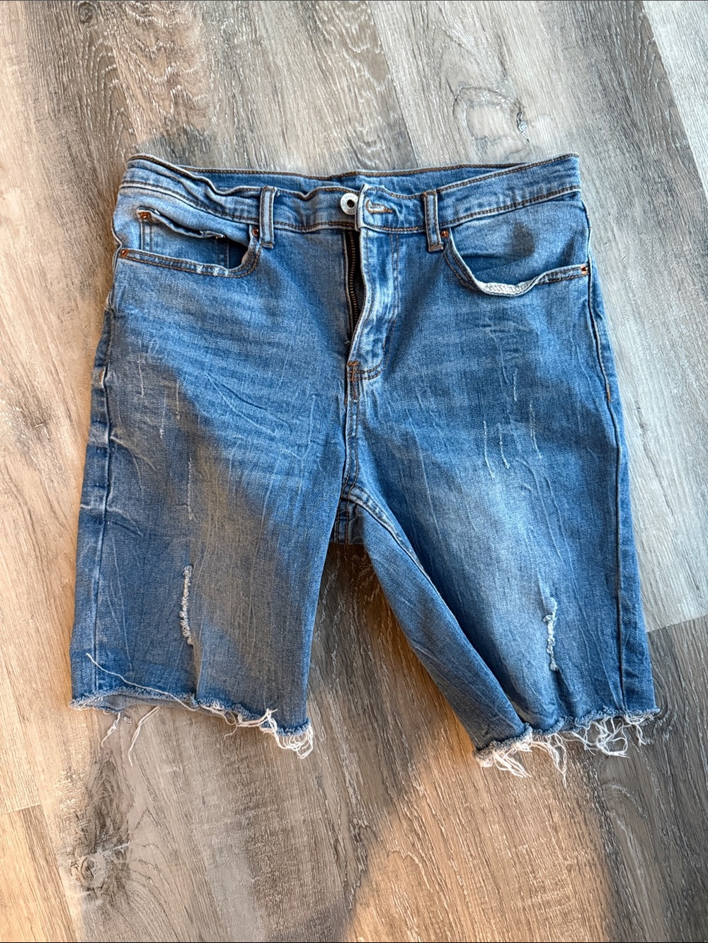 Dec Distressed Blue Denim Shorts - Casual Cutoff Style sz 31
